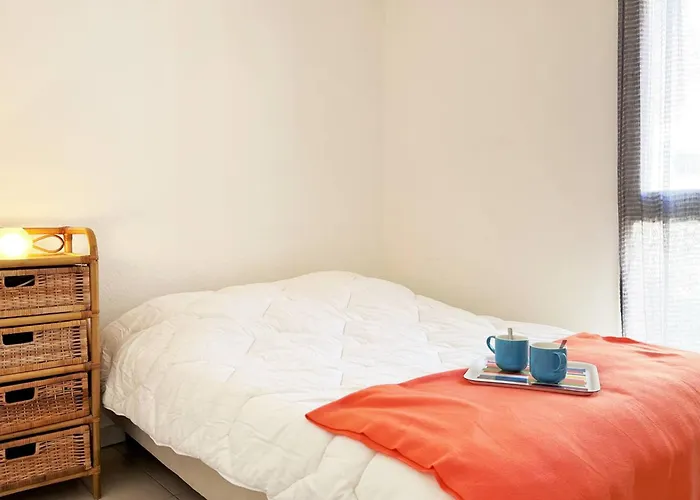 Apartman Duplex Ensoleille Avec Terrasse, 5 Couchages, Proche Plage, Parking Inclus - - Fr-1-251-565 Le Lavandou