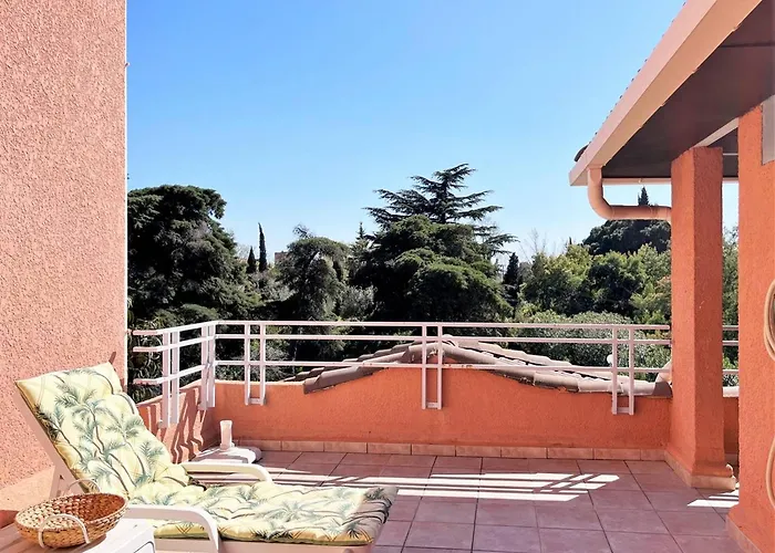 Duplex Ensoleille Avec Terrasse, 5 Couchages, Proche Plage, Parking Inclus - - Fr-1-251-565 *